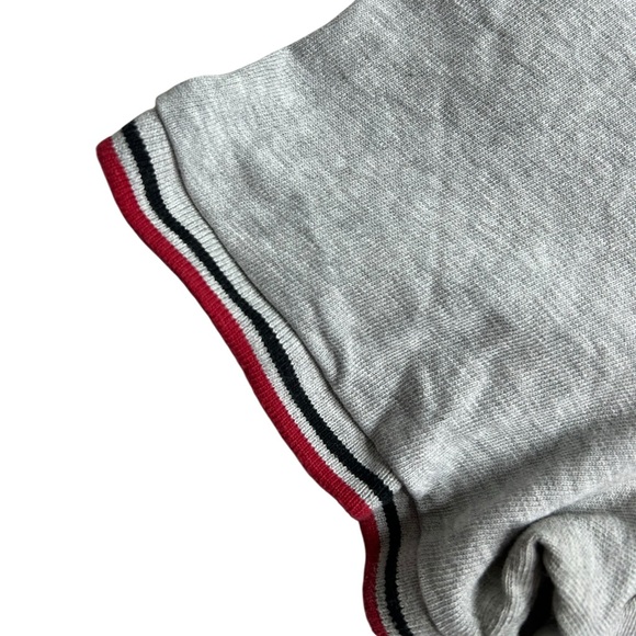 Guess Los Angeles Men’s Henley T-Shirt Gray Size XL Short Sleeve Casual Logo Tee - Picture 4 of 7